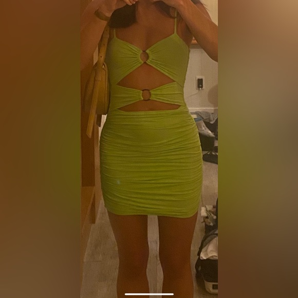 Superdown Cut Out Dress - Picture 2 of 4